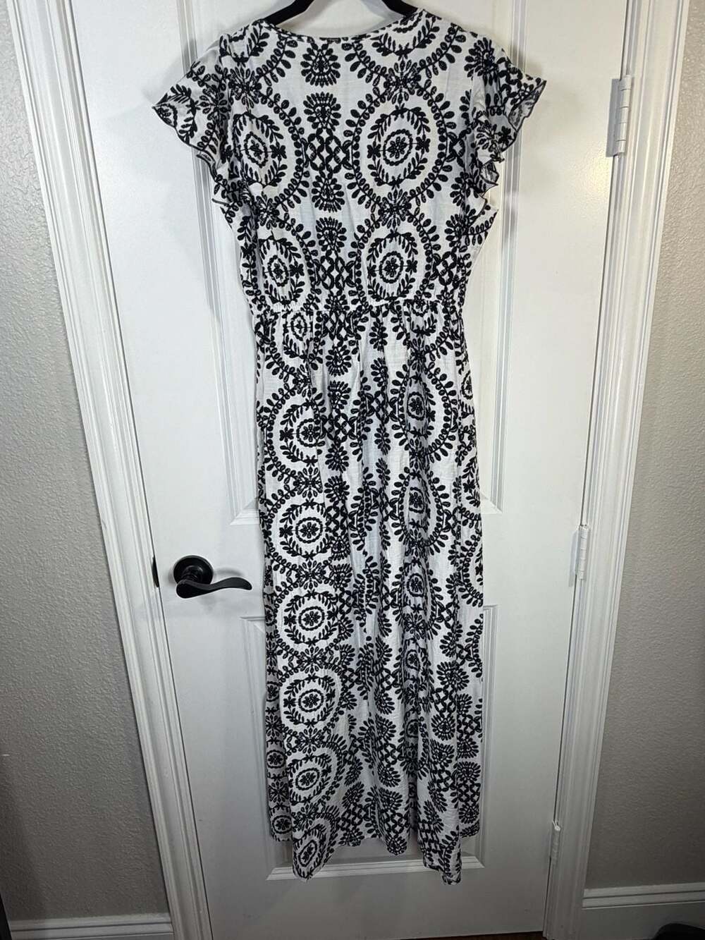 Cupshe Black Ornate Flutter Sleeve Maxi Dress Size S - Picture 4 of 8